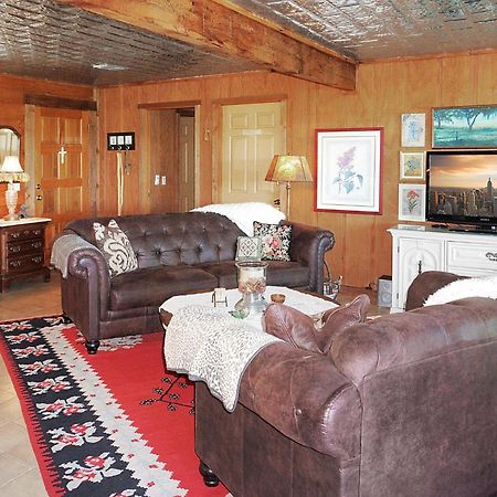 Deja View Cabin Wimberley Exterior photo